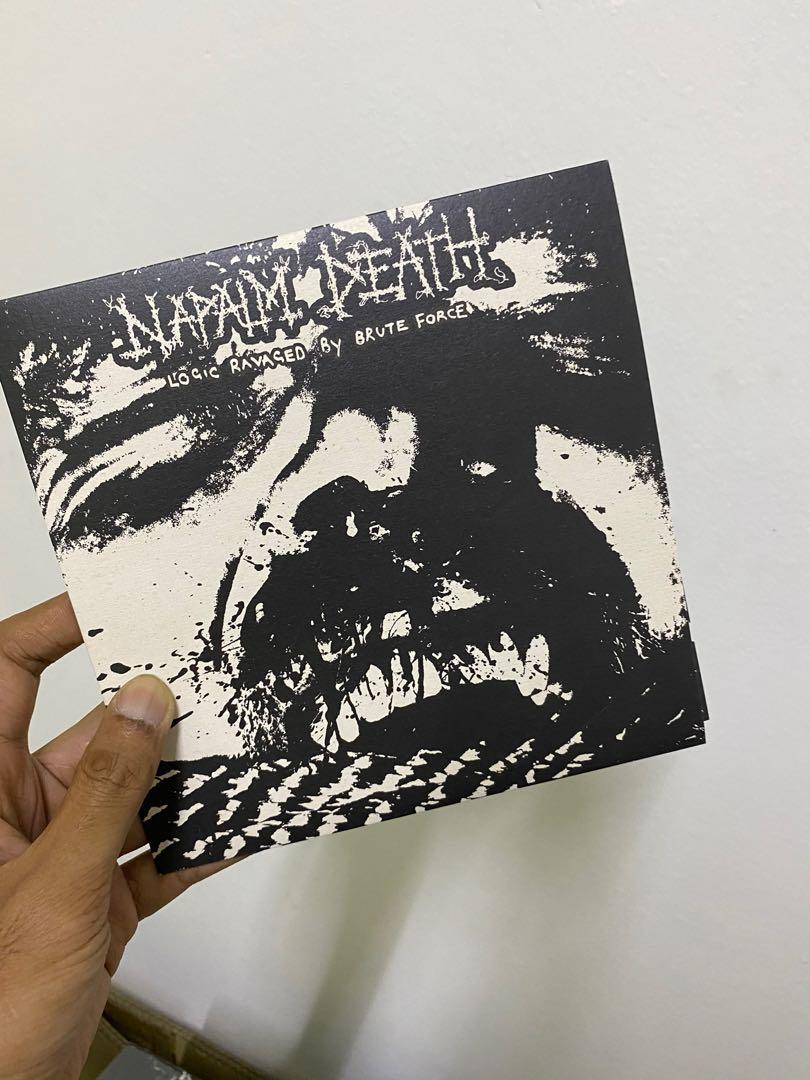 Grindcore LP (Category: Vinyls) located in Sungai Buloh. Submitted by dhenyel (Listing ID 1141512613, Image 1). Description: Insect warfare and napalm death 7inch #grindcore #LP #vinyl.