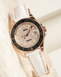 (Category: ) located in . Submitted by solitaire.official (Listing ID 1141597786, Image 1). Description: .