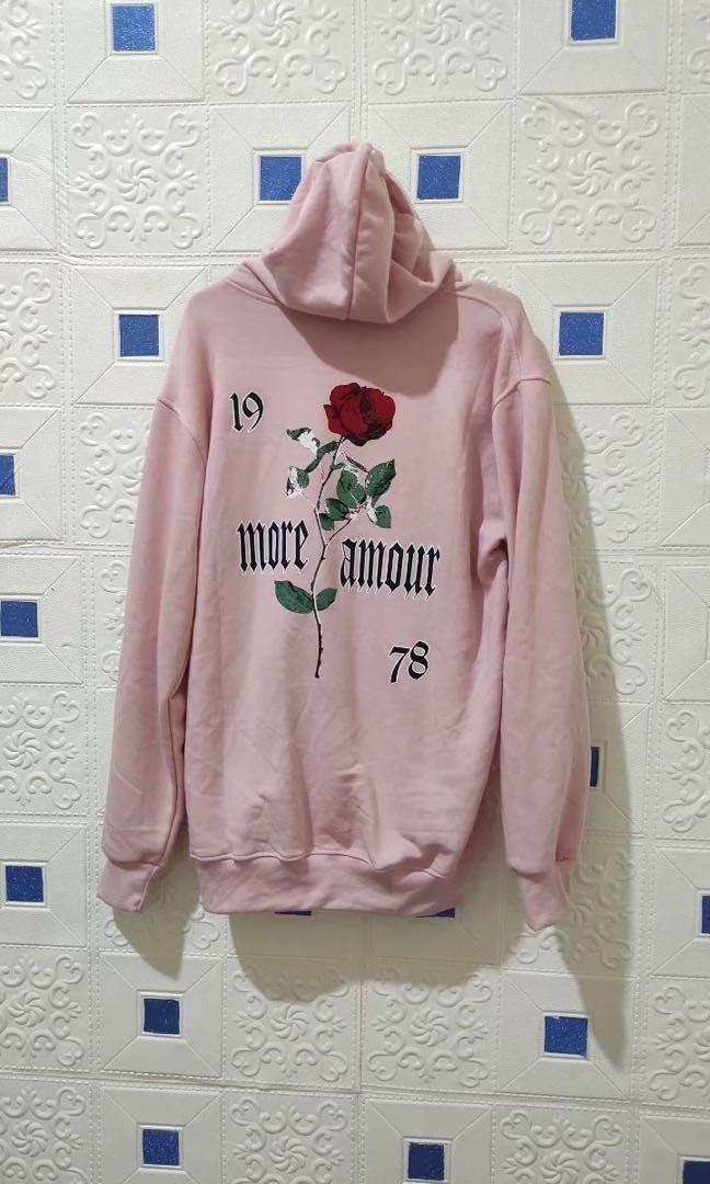 Hoodie H M original series More Amour MauAngpao