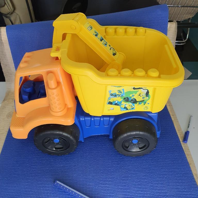 Mega bloks dump truck discount with scoop