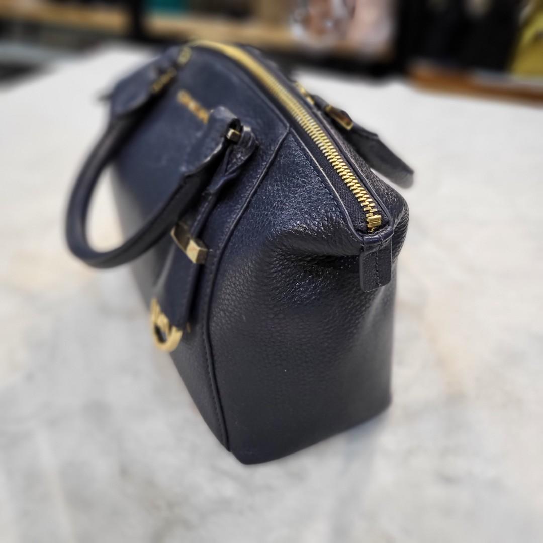 Michael kors riley small shop