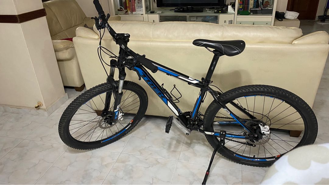 Trek 2025 3900 2013