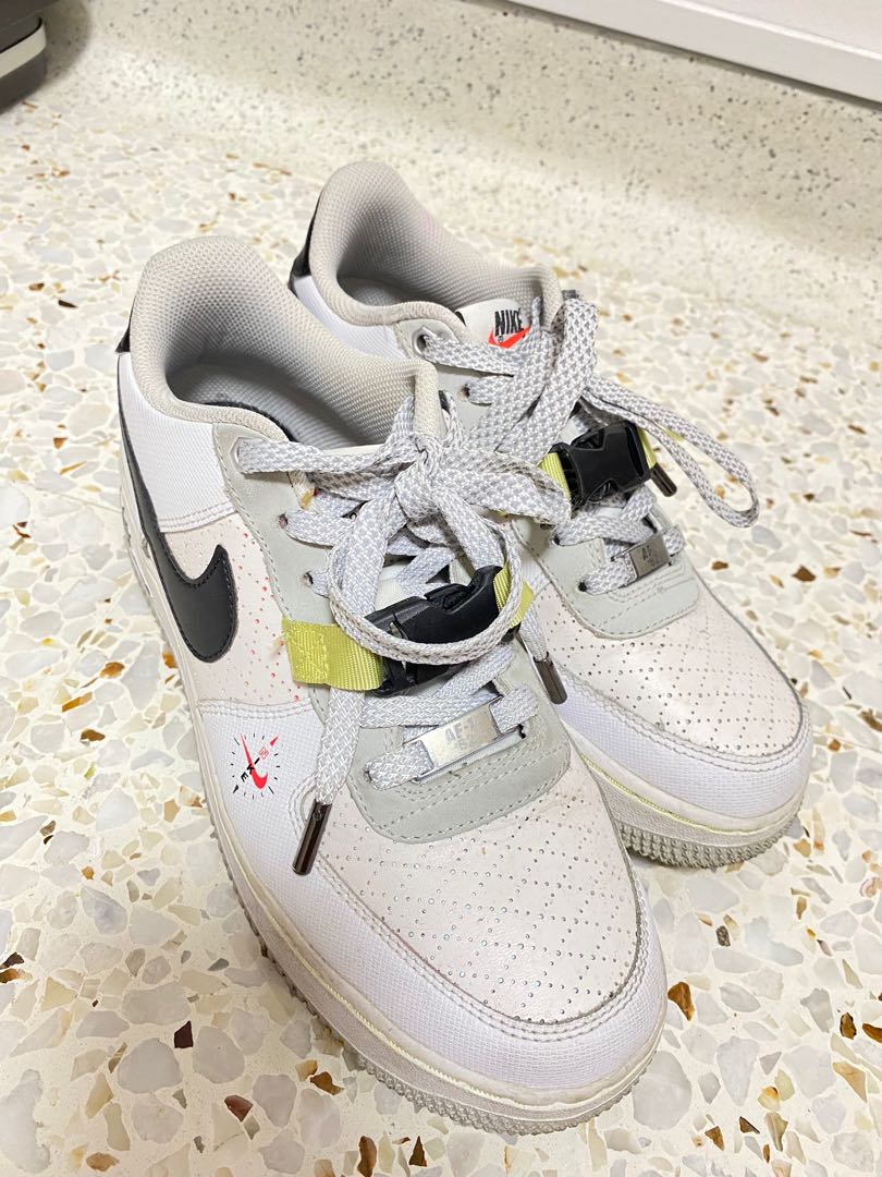 Nike Air Force 1 LV8 GS Swoosh Compass White Black, Men's Fashion,  Footwear, Sneakers on Carousell