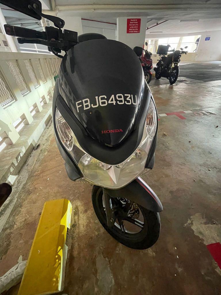 PCX 150 COE AUG 2024 Low Mileage, Motorcycles, Motorcycles for Sale, Class  2B on Carousell