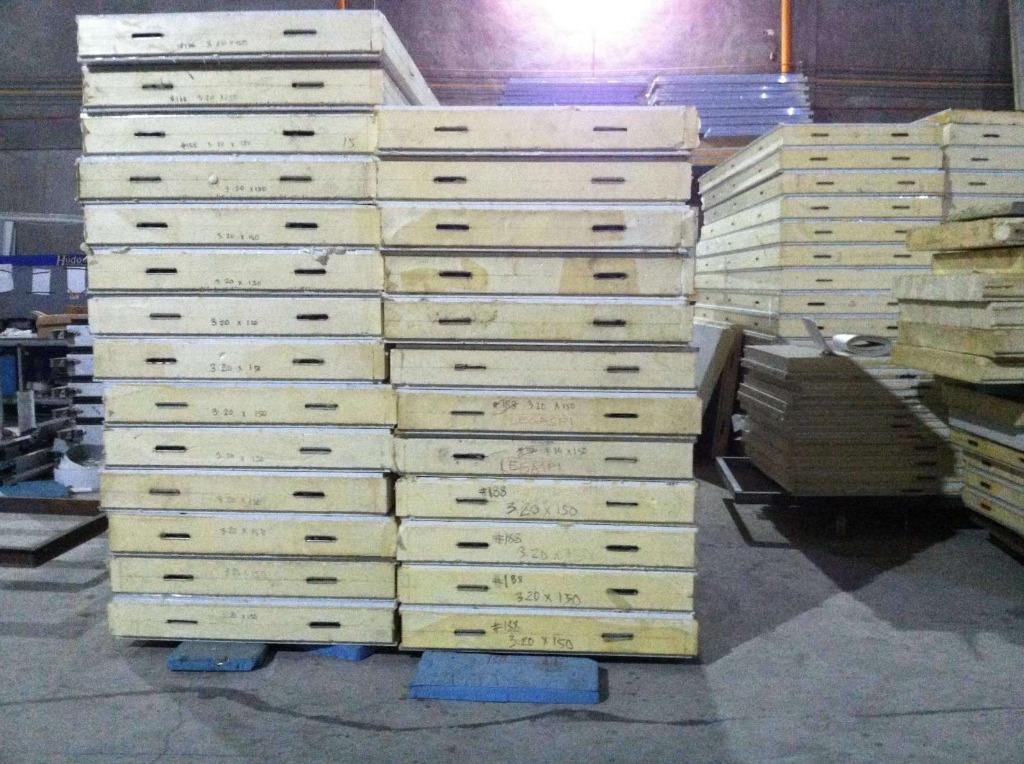 POLYURETHANE PANELS PLAIN/RIB, Furniture & Home Living, Home ...