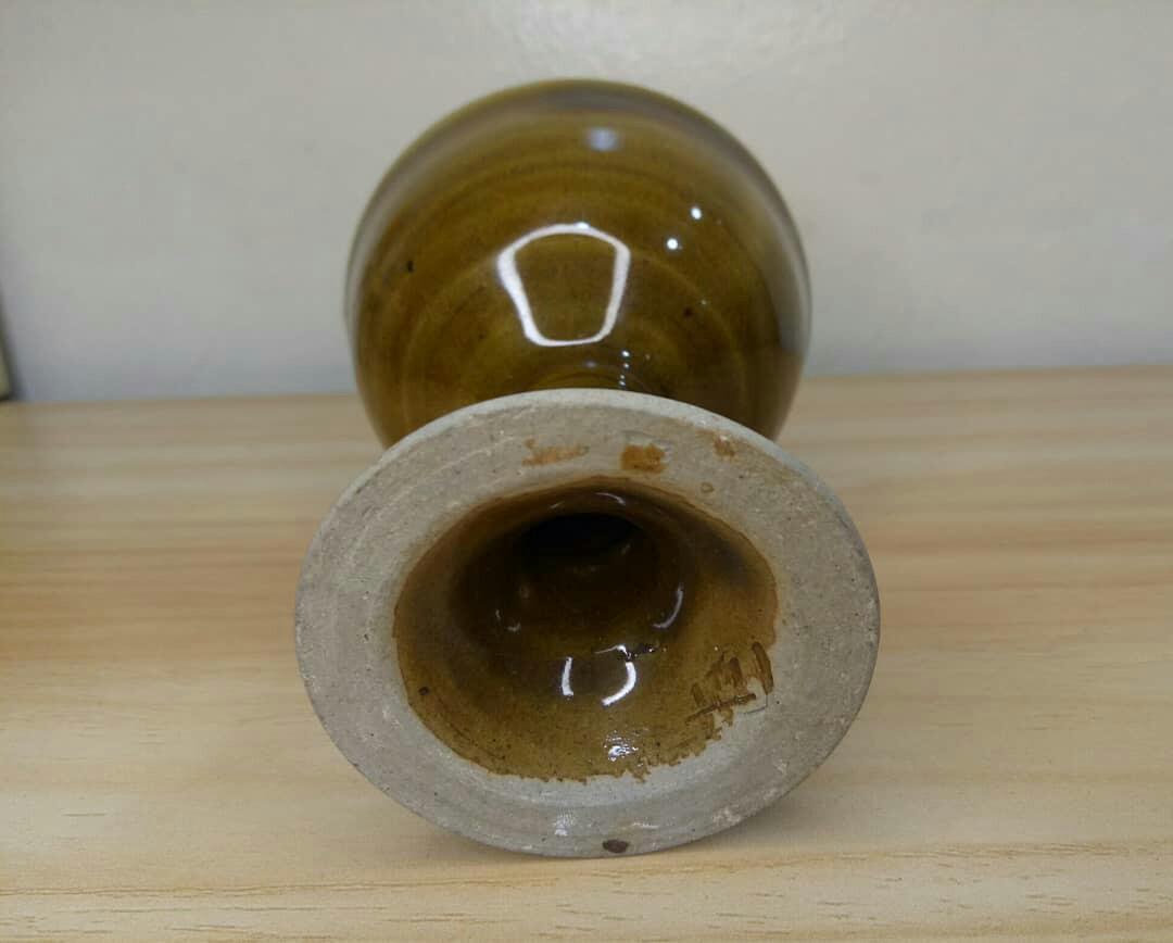 Stoneware goblet (Category: Other Kitchenware & Tableware) located in Mandaluyong City. Submitted by aishoppe08 (Listing ID 1141614343, Image 3). Description: H9.5cm x D8cm.