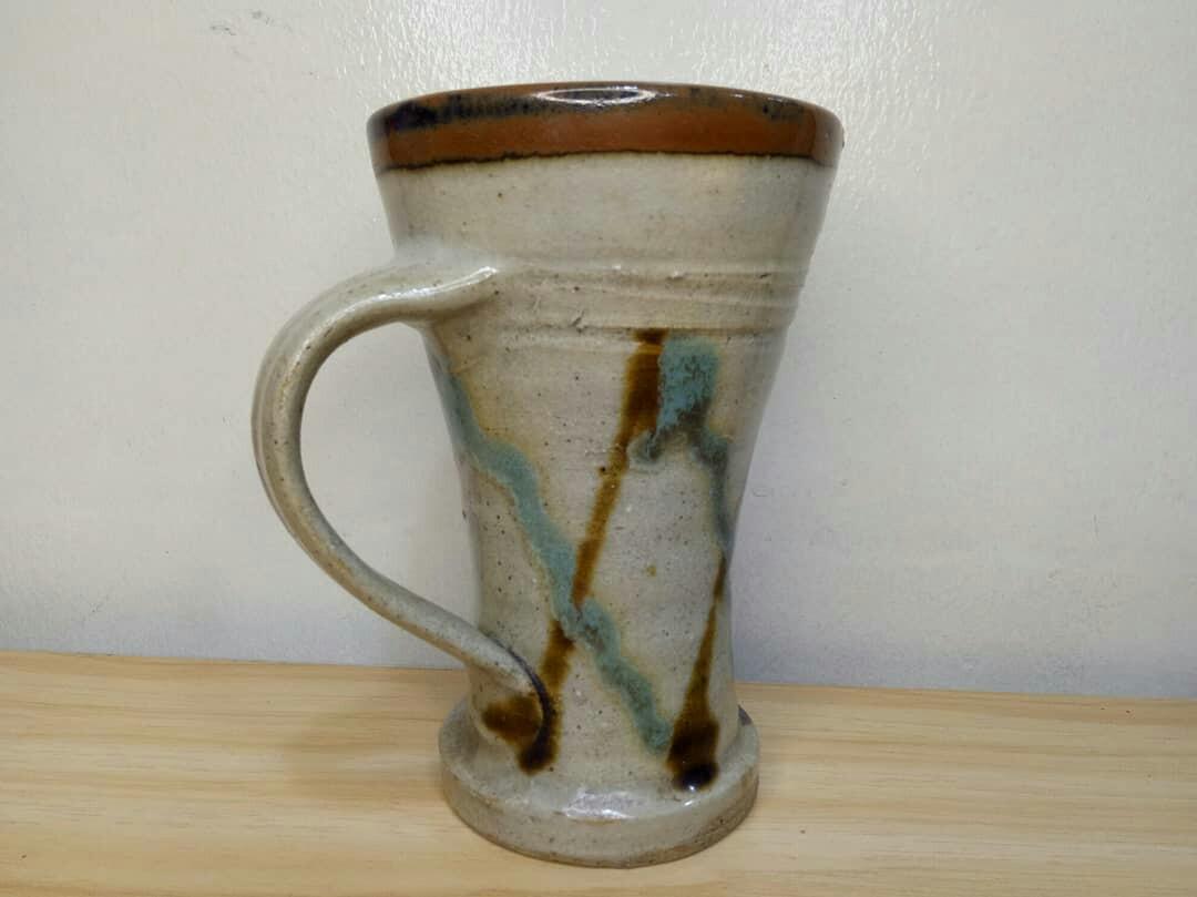 Stoneware tall mug (Category: Other Kitchenware & Tableware) located in Mandaluyong City. Submitted by aishoppe08 (Listing ID 1141616274, Image 2). Description: H15cm x D9.5cm thick and heavy.