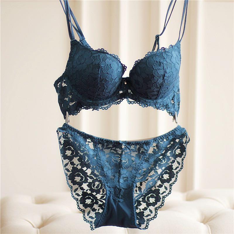 Blue bra, Women's Fashion, New Undergarments & Loungewear on Carousell