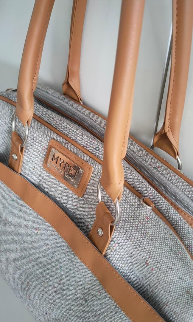 Friends on tour dog carrier cheap
