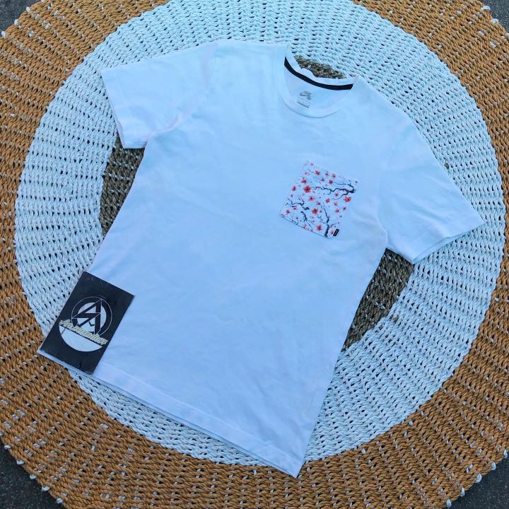 T-shirt Nike Sb Pocket tee Size : Large 