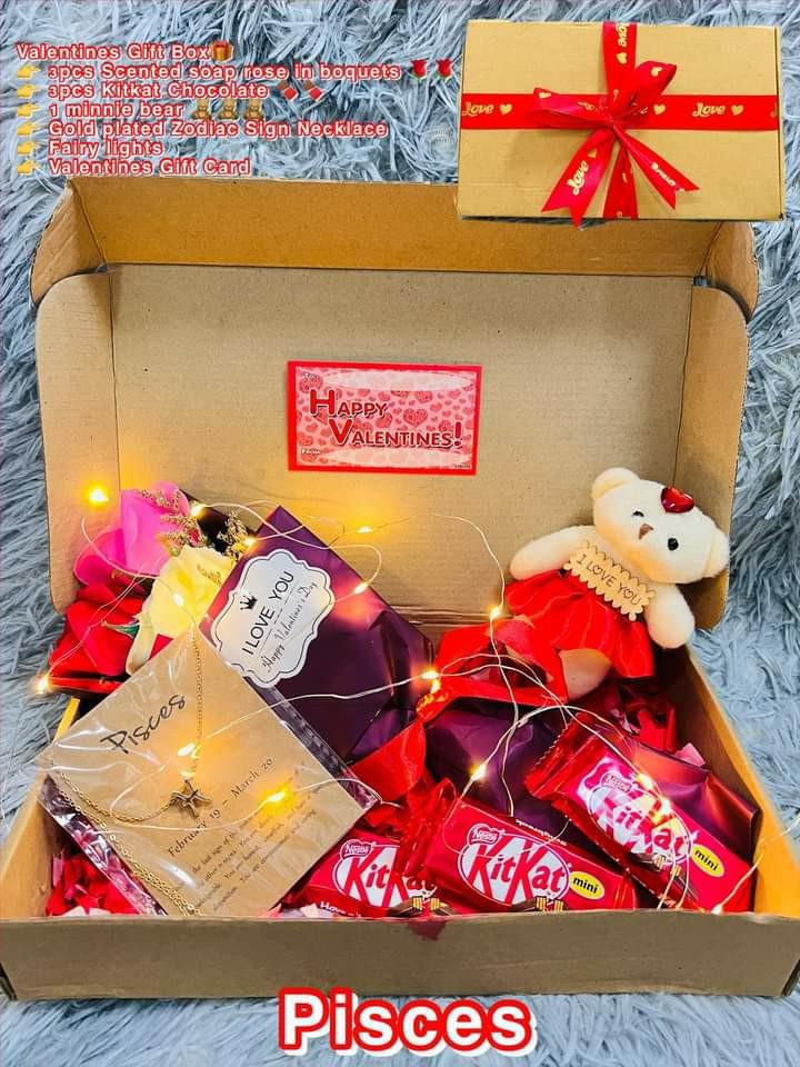 valentines gift box (Category: Gift Baskets & Hampers) located in Manila. Submitted by saguittarian06 (Listing ID 1141547354, Image 3). Description: 📣Surprise Deals Package 🎁 Planning to send a Gift/Surprise pero malayo ka. Ipadala natin sakanya tu. Surprise muna sya Yes Pwedi kahit nasa Malayo ka pwedi na magpdla directly sakanya. ❤️‍🔥Valentines Gift Box🎁 💵 450 only (Box inclusions 👇) 👉 3pcs Scented soap rose in boquets 🌹🌹 👉 3pcs Kitka