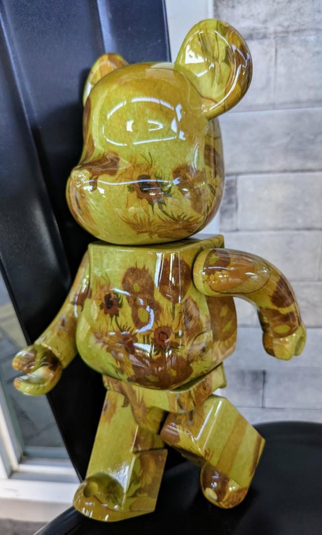 Van Gogh Museum Sunflowers Bearbrick 400, Hobbies & Toys, Memorabilia