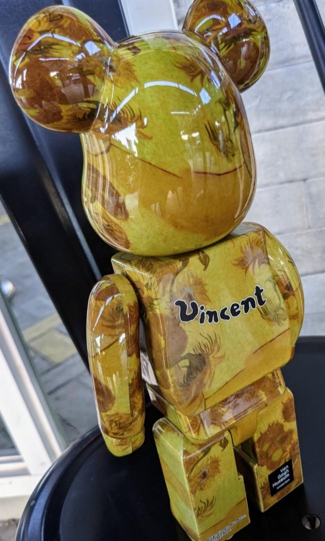 Van Gogh Museum Sunflowers Bearbrick 400, Hobbies & Toys, Memorabilia