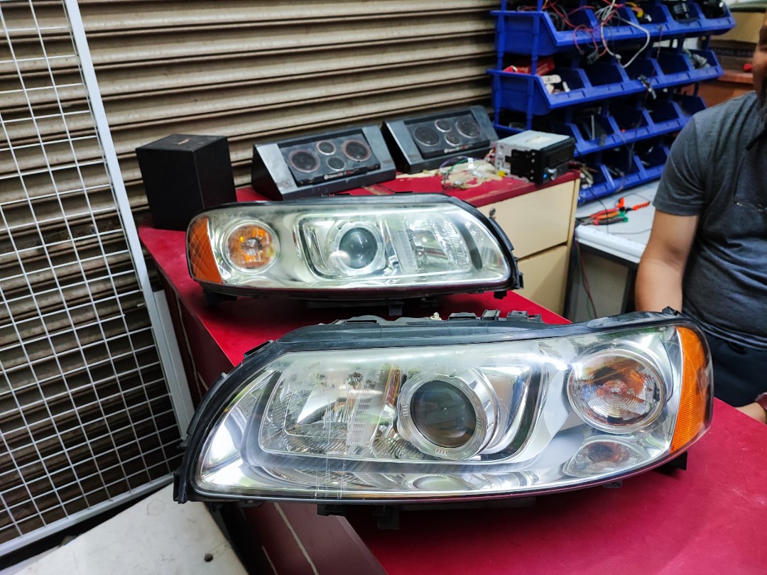 Volvo s60 best sale aftermarket headlights