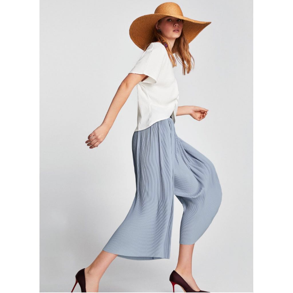 Zara high waisted pleated beige pants | Beige pants, Clothes design, Pleated