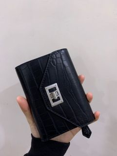 （分類：）位於 。 由 __tinggg__ 提交（商品編號 1141813519，圖片 1）。簡介： 。