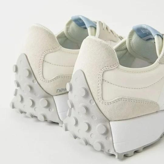 🇯🇵日本限定版New Balance 327 OFF WHITE, 女裝, 鞋, 波鞋- Carousell 🇯🇵日本限定版New Balance 327 OFF WHITE, 女裝, 鞋, 波鞋- Carousell