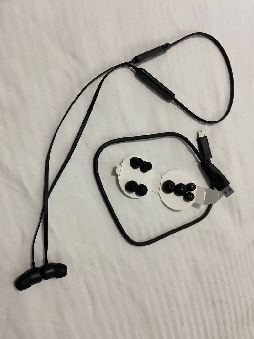 Beats Flex bluetooth earphones under warranty, Audio, Earphones on
