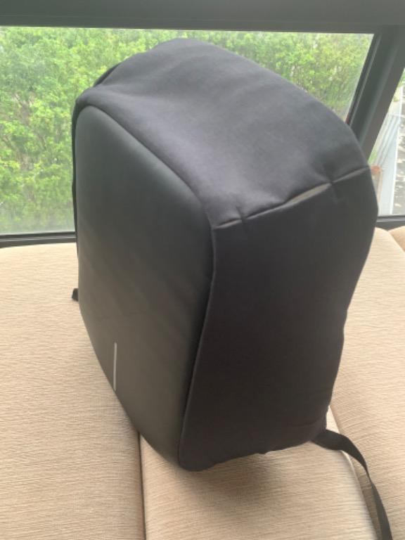 Bobby XL Original AntiTheft backpack Black, Men's Fashion, Bags