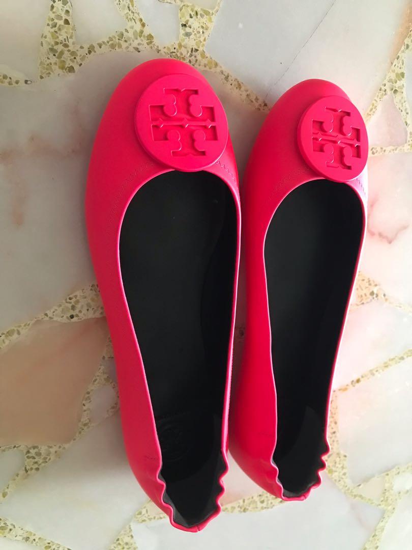 Hot pink tory burch flats hotsell