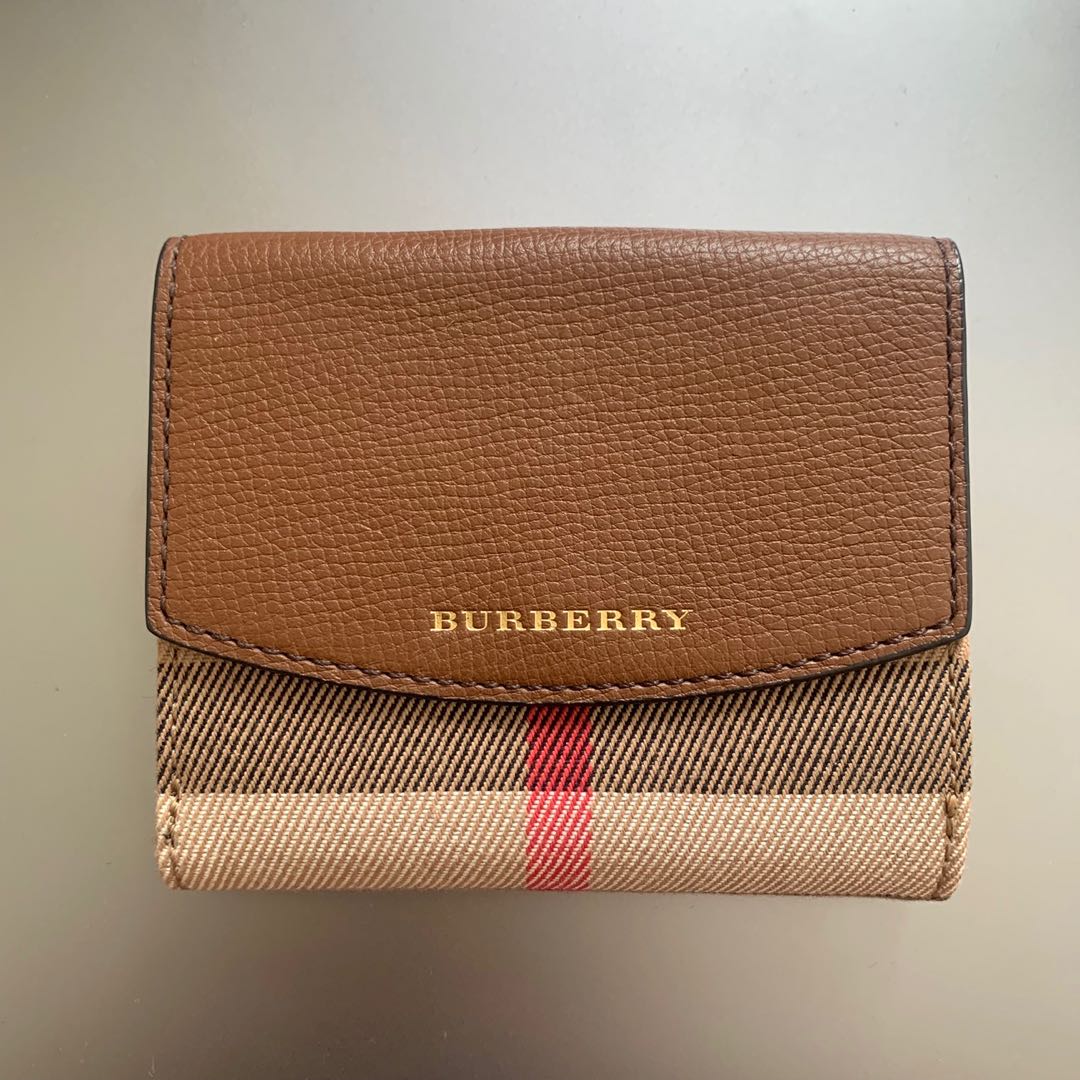 BURBERRY: Luna canvas and leather wallet - Black
