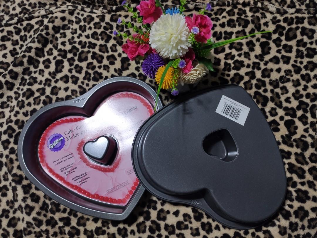 Cake pan (Category: Bakeware) located in Imus. Submitted by ryanneakiko (Listing ID 1141701327, Image 3). Description: 300 each or set for 500 brand new cake pan 10 inches diameter.