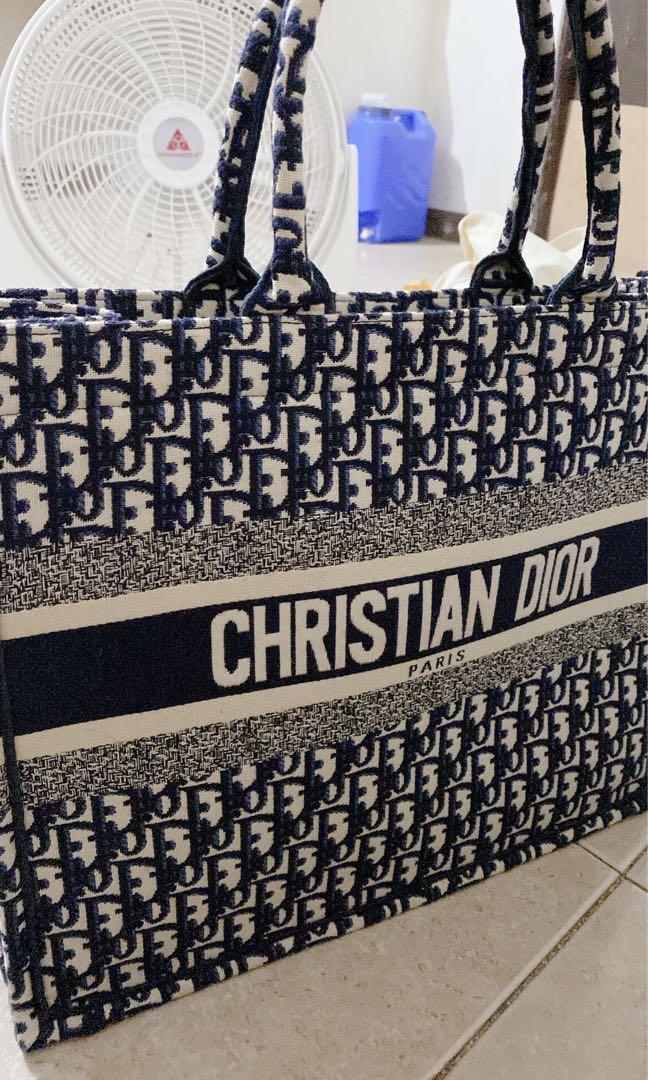 Christian dior best sale tote bag used