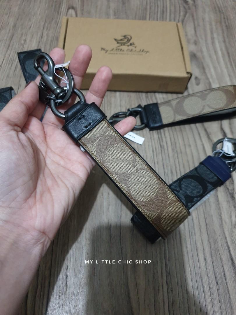 Coach large loop key fob in signature canvas, Men's Fashion, Watches &  Accessories, Accessory Holder, Box & Organizers on Carousell