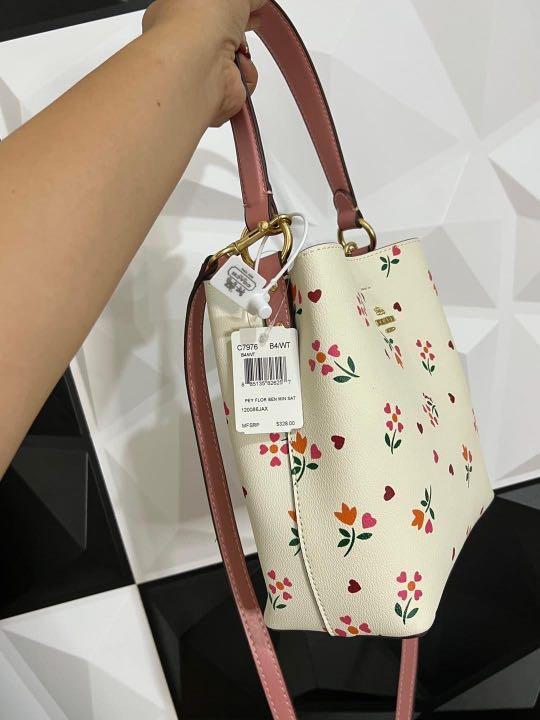 NWT Coach Small Town Bucket Bag In Signature Canvas / Heart Petal