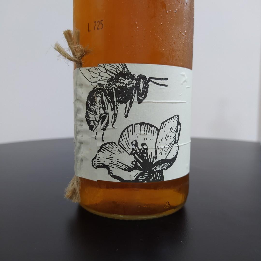 Czech Honey Mead Liqueur (Medovina), Food & Drinks, Alcoholic Beverages on Carousell