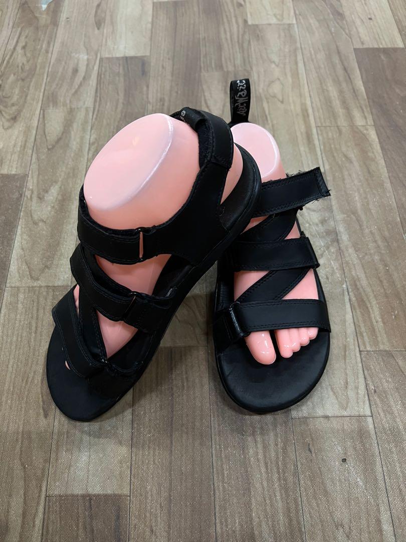 Redfin dr store martens