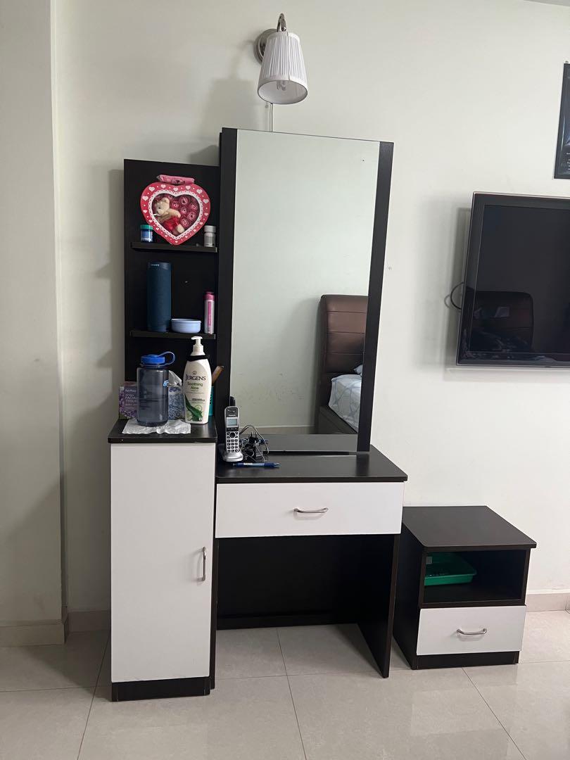 Dressing Table (Category: Other Home Furniture) located in Singapore. Submitted by rameshtcd1 (Listing ID 1141703996, Image 1). Description: .