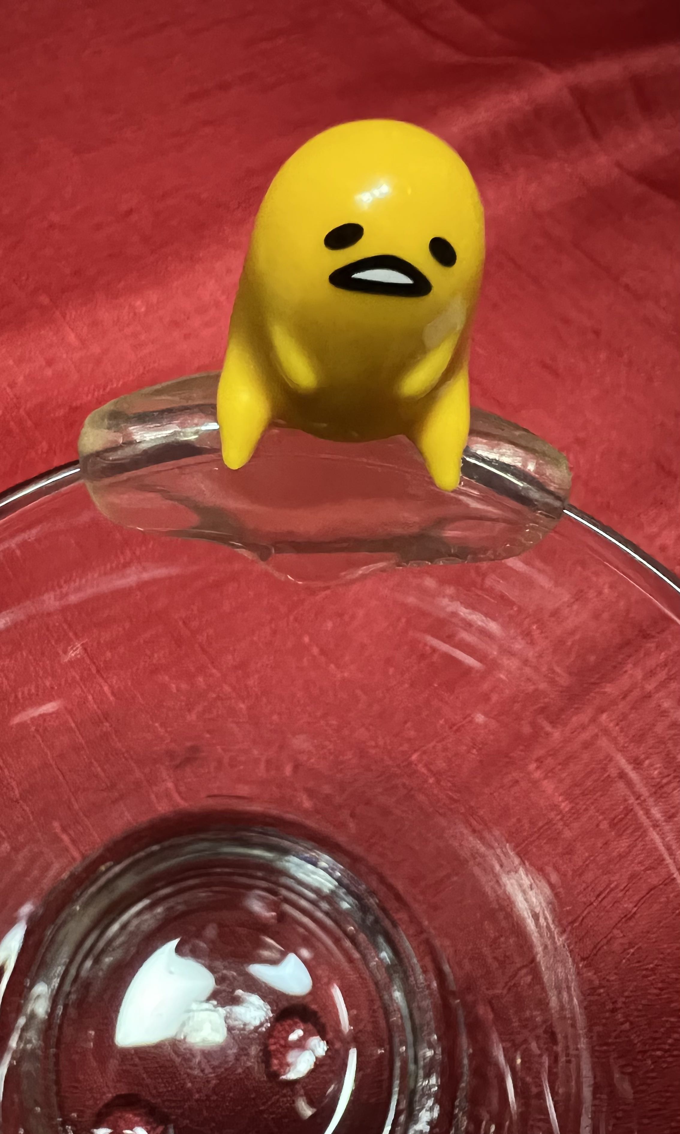 Gudetama x Pompompurin glass ornament, Hobbies & Toys, Memorabilia