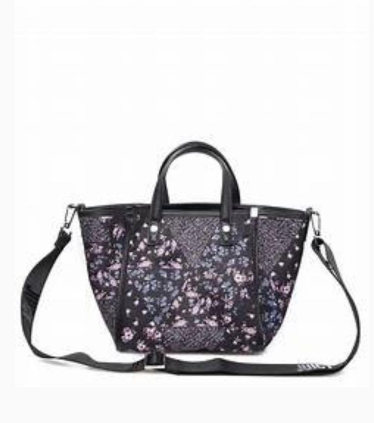 Juicy couture hot sale arlington bag