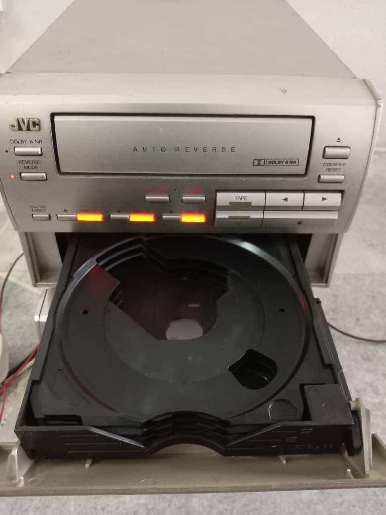 Jvc compact component system extd5, Audio, Portable Music Players on