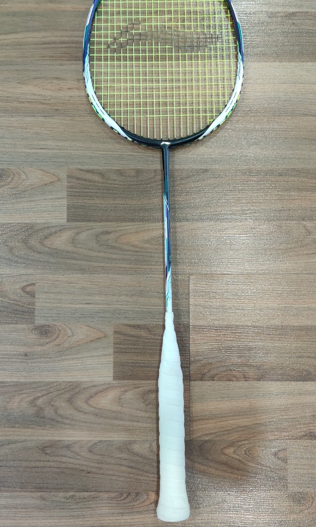 Li ning tectonic 9 racket, Sports Equipment, Sports  Games, Racket  Ball  Sports on Carousell