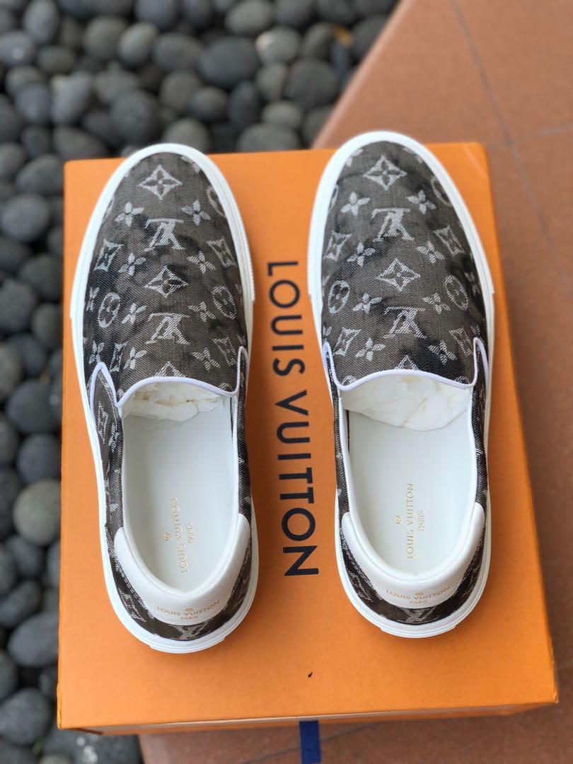 Louis Vuitton Monogram Slip On ( LV ) RARE Authentic 100%