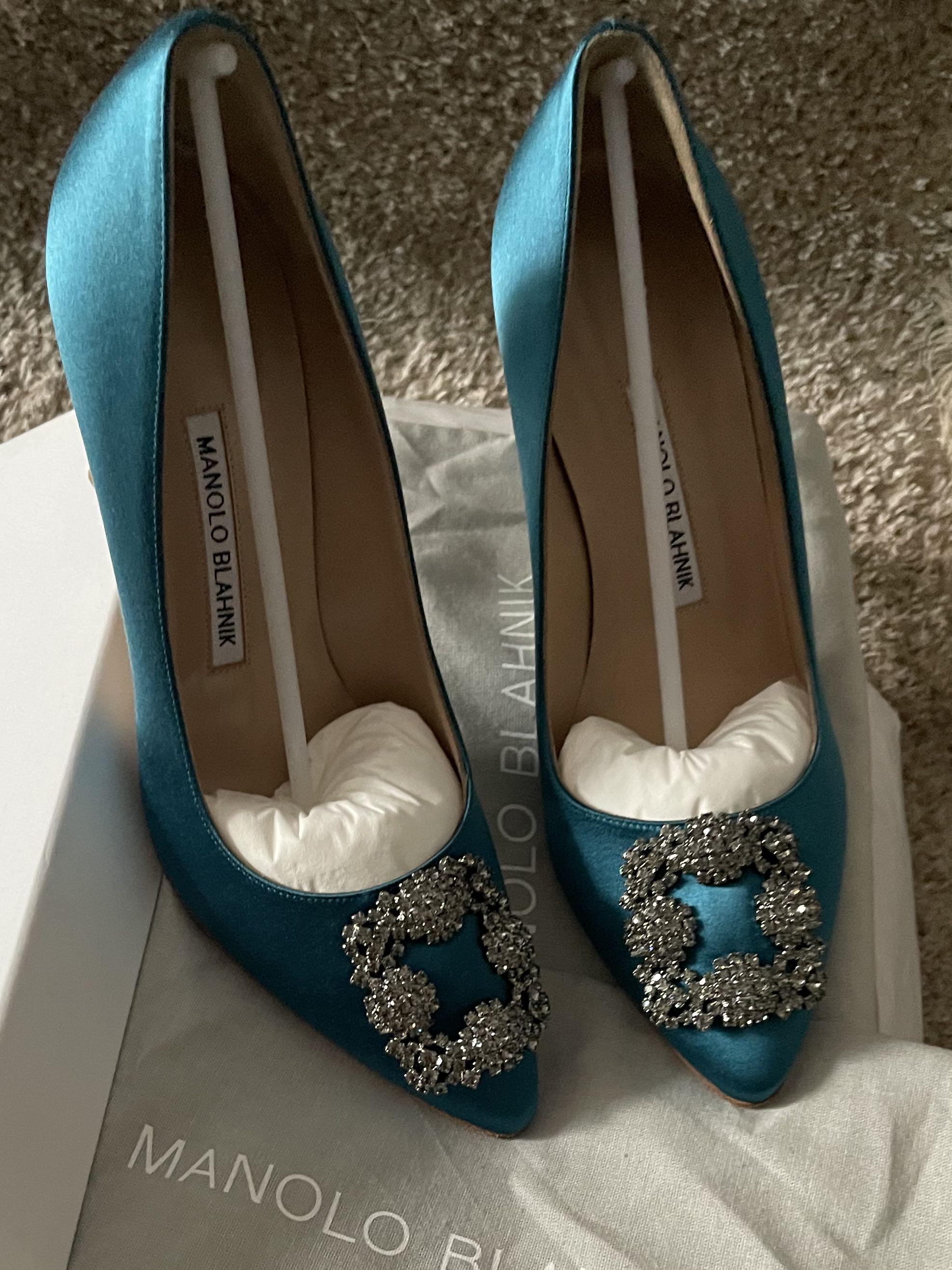 manolo blahnik blue pump shoes satin 