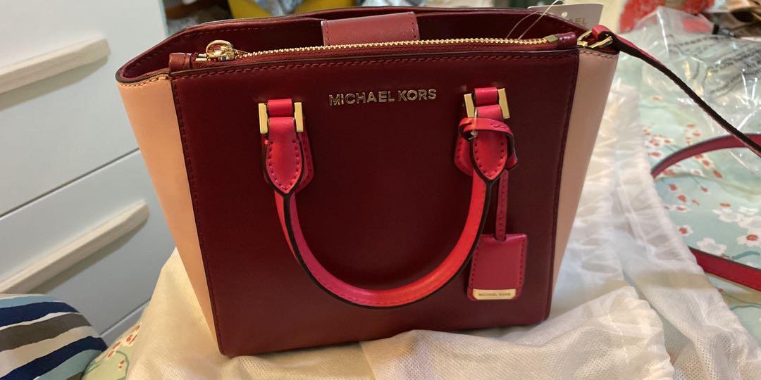 Michael kors carolyn, Women's Fashion, Bags & Wallets, Cross-body Bags on  Carousell