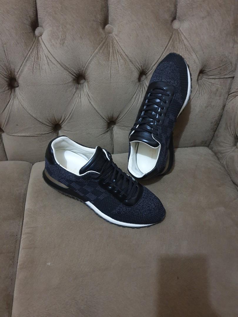 Original sneakers .sepatu pria lv size 41 .mulus, Fesyen Pria, Sepatu ,  Sneakers di Carousell