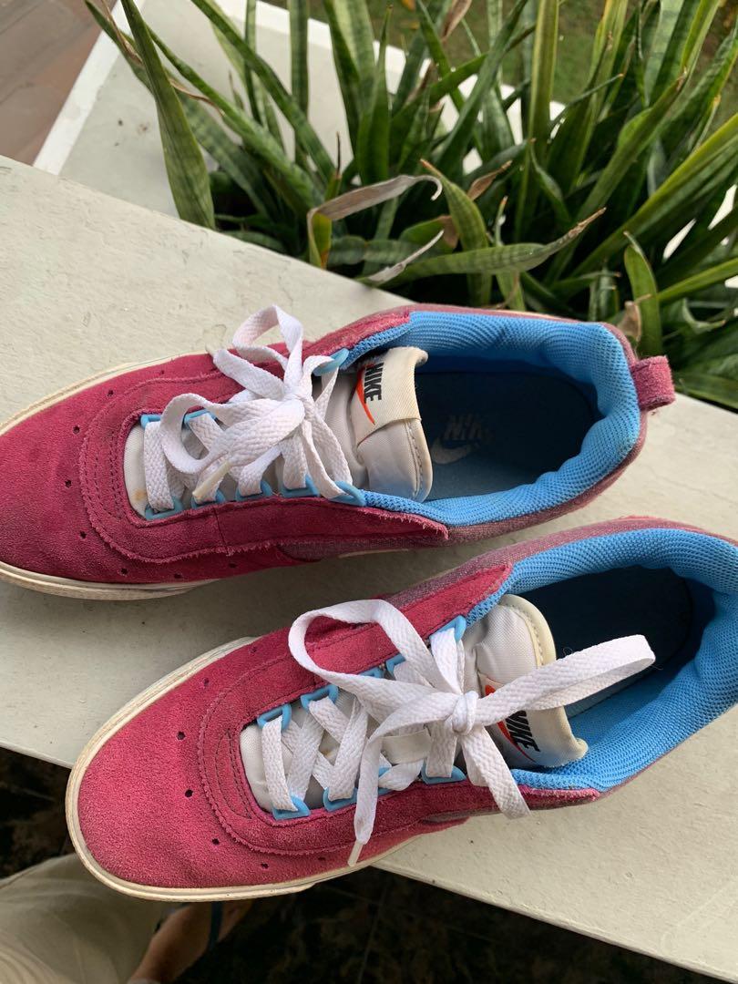Sneaker NIKE SB DUNK LOW SZ 41, Fesyen Pria, Sepatu , Sneakers di Carousell