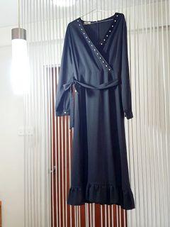 Pearl Black Dress - Plus Size