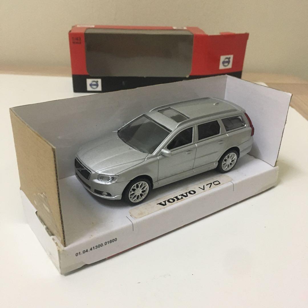 Rastar 1/43 scale Volvo V70, Hobbies & Toys, Collectibles & Memorabilia ...