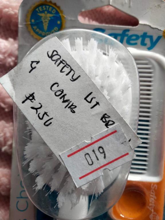 Safety 1st Brush and Comb (Category: Baby Toiletries & Grooming) located in San Pedro. Submitted by affordable_surplus.1 (Listing ID 1141754332, Image 3). Description: Safety 1st Brush and Comb 250 REMINDER!! - ALL ITEMS are from Australia. - Some items are SUPLUS/USED or BRAND NEW. - No COD - Payment First Via GCASH or Bank Transfer -Customer pays for shipping cost. Visit our store located at Shop & Save Australian Surplus, RLCC Compound, Nation
