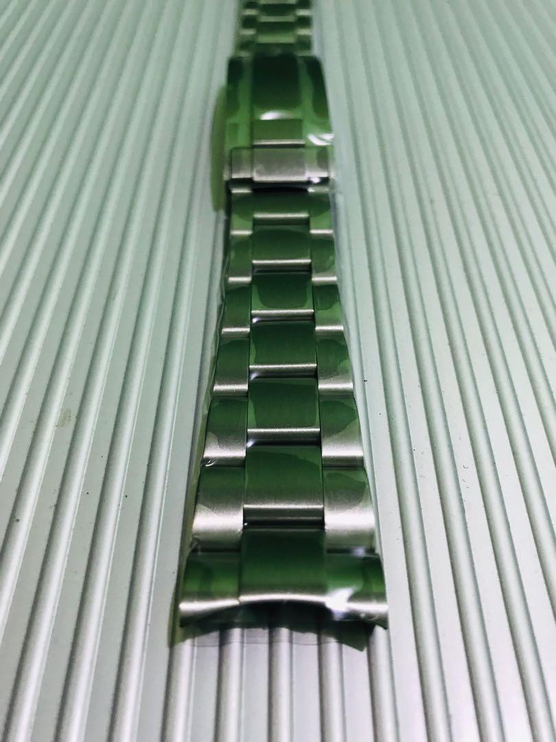 Seiko (Seikolex) Oyster Solid Bracelet 20mm (Category: Men's Watches) located in Manila. Submitted by mr.watches (Listing ID 1141710461, Image 2). Description: Seiko (Seikolex) Oyster Solid Bracelet 20mm.