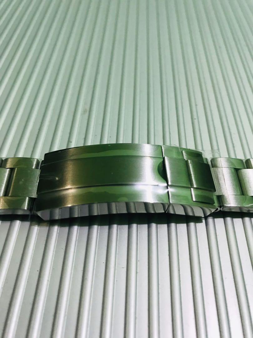 Seiko (Seikolex) Oyster Solid Bracelet 20mm (Category: Men's Watches) located in Manila. Submitted by mr.watches (Listing ID 1141710461, Image 3). Description: Seiko (Seikolex) Oyster Solid Bracelet 20mm.
