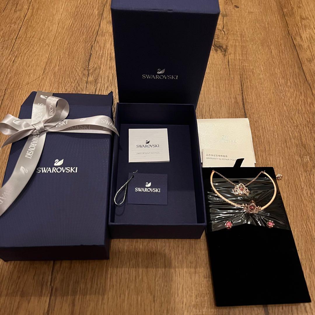 Swarovski set jewelry, Fesyen Wanita 