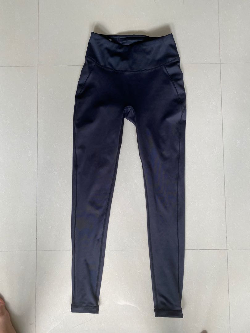 uniqlo yoga pants