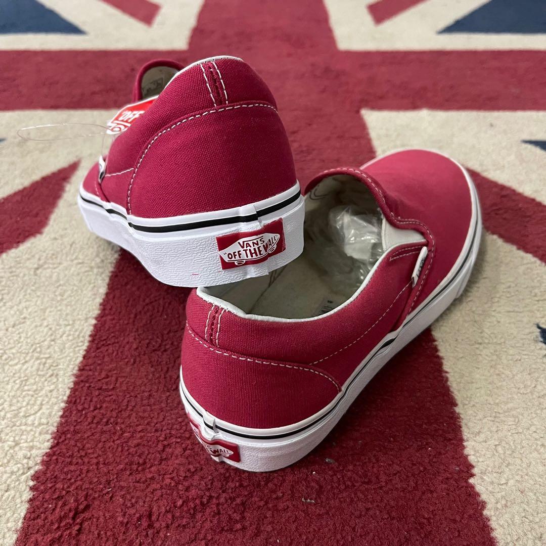 Crimson slip on vans store