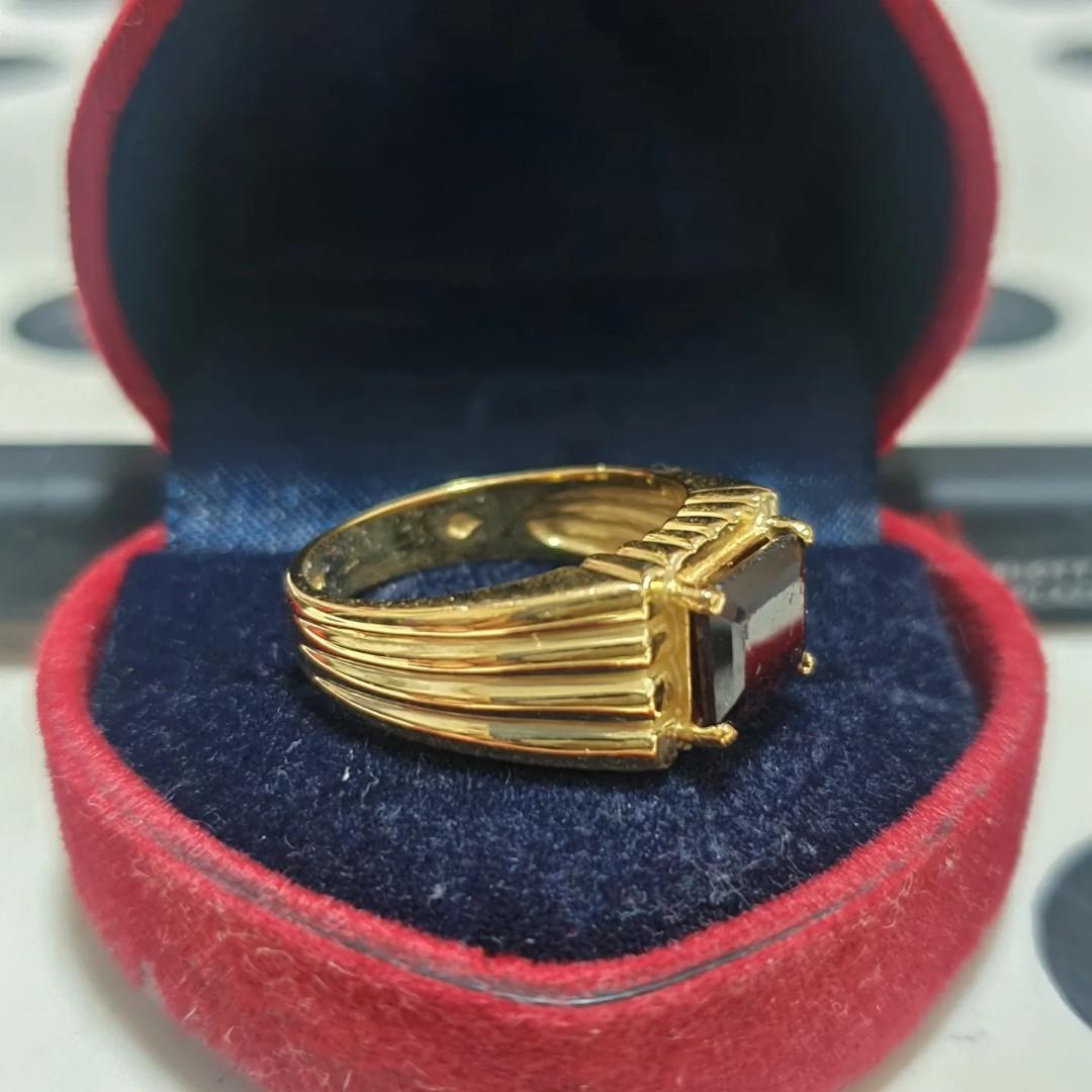 Garnet stone clearance gold ring